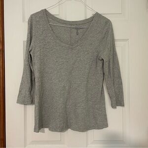 GAP Light Gray Long Sleeve V-Neck Tee